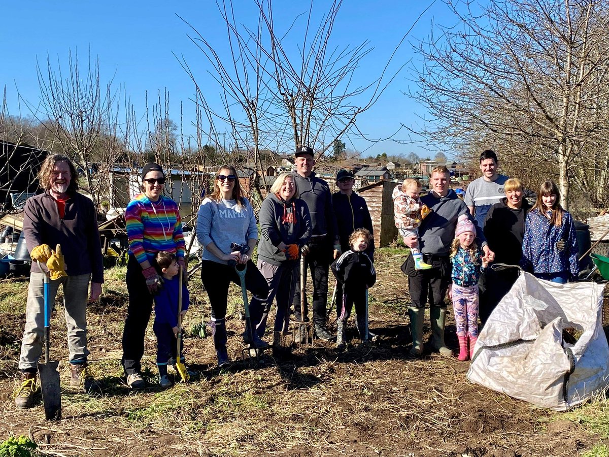 😊Such a rewarding time spent at the Broughton Astley Community Allotment today

☀️The sun was shinining, the kids were laughing &amp; a great time was had by all

👏🏼Outstanding efforts &amp; really looking forward to the next event

❤️Thanks again to all involved