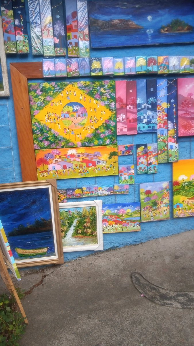 Encontrei uma espécie de opensea na vida real mano, um monte de nfts físicas, que loucura mane
#bitcoin
#nft