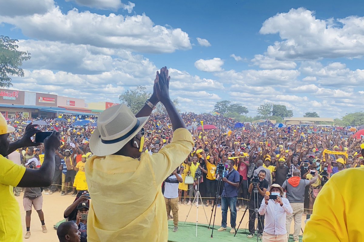 Cde_Ostallos's tweet photo. #YellowThread: Kwekwe
1. Yellow citizens...
Your movement moved its by-elections campaign program to the gold city of Kwekwe, after a massive program in Gokwe, which flown in the face of ZanuPF shenanigans. https://t.co/hZUhvWP8mT
