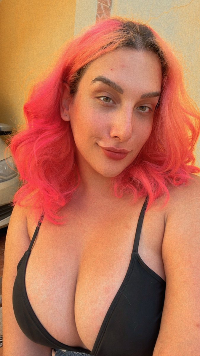 BryannaNasck's tweet photo. Domingo quente 🥵 https://t.co/a54ZCtlBwT