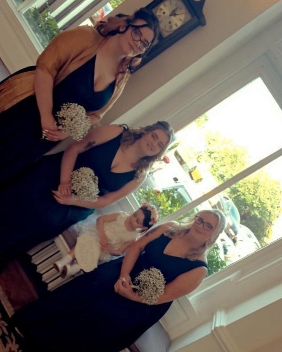 erinxlyons's tweet image. The most perfect day 🤍