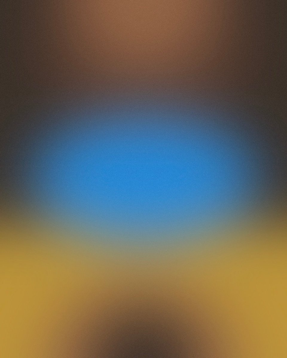 IAm_Henriette's tweet photo. ~ Gradient Blur NO.1 ~ ⁠

I created this gradient weeks ago, not realizing these colors would be so up to date just 2 weeks later. #ukraine. Feeling so heavy hearted 💔 #manifestingpeace
⁠
#gradient #gradientart #gradientcolors https://t.co/Hebykna6kW