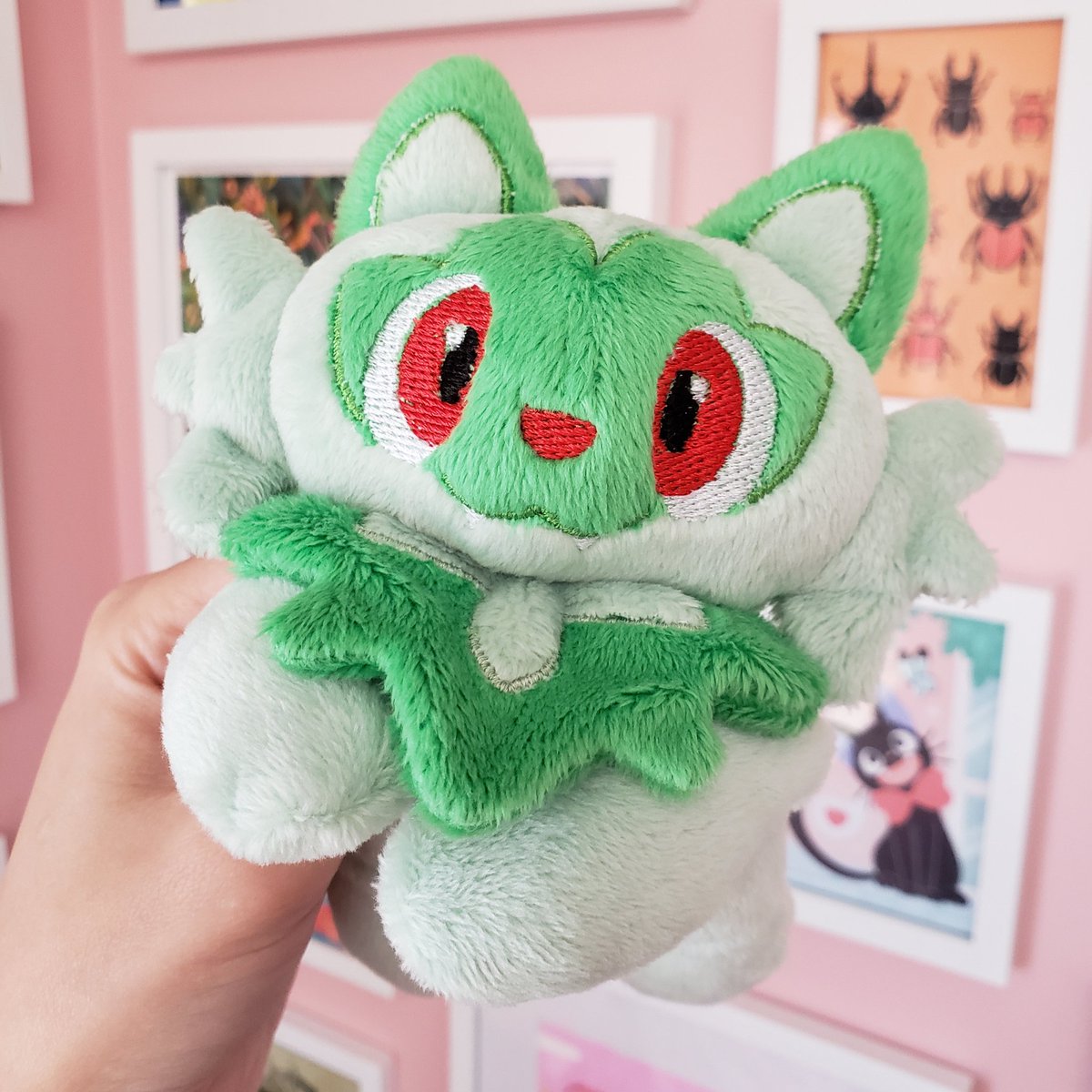 Foureyedalien's tweet photo. Sprigatito beanie 🍃🌱🐱🌿🍃 https://t.co/v1ZF3VZn0X