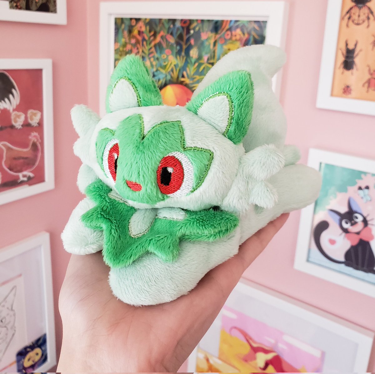 Foureyedalien's tweet photo. Sprigatito beanie 🍃🌱🐱🌿🍃 https://t.co/v1ZF3VZn0X