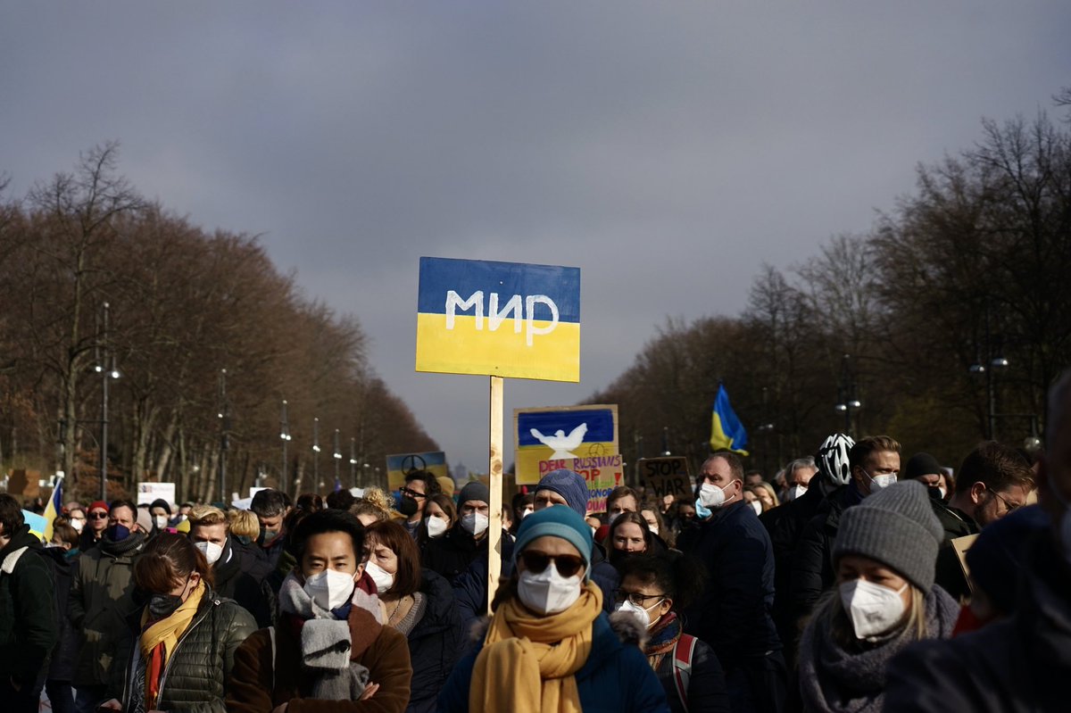 mikejonesberlin's tweet photo. Berlin today #StandWithUkriane https://t.co/MrsGjQM1ei