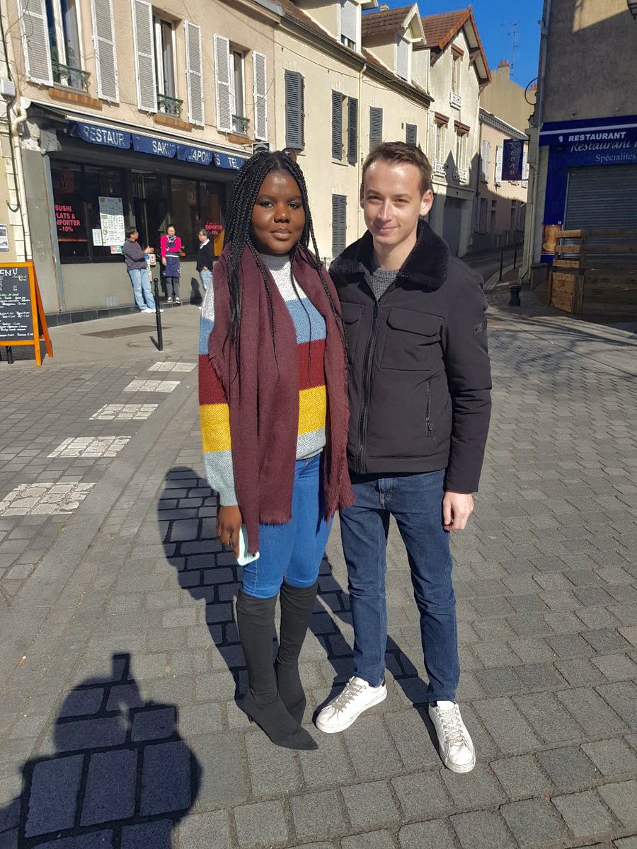 dawevungbo's tweet photo. Les @JeunesMacron78  et les @EnMarche78 étaient  ce dimanche à Conflans  avec le Président des Jeunes Avec #Macron  @Ambroise_Mejean . 

Un dimanche agréable , bien entourée. 
#avecvous https://t.co/lMP2YjCh3T