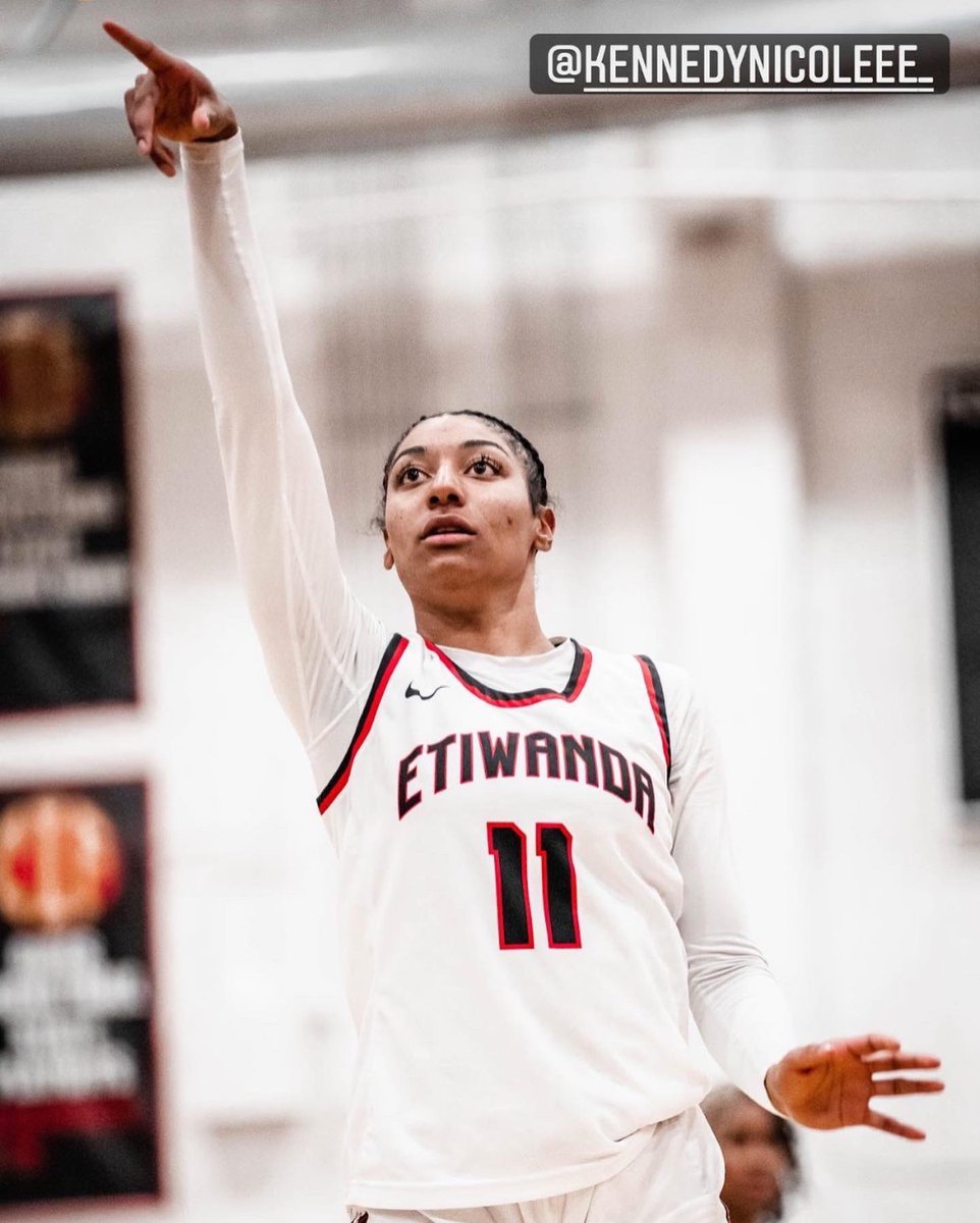prodigyathlinst's tweet photo. Congratulations @k3nnedynicole &amp; @EHSAthletics 🏆👏 #ProdigyWay CIF Southern Open Division Champs! https://t.co/RDI7RNumqv