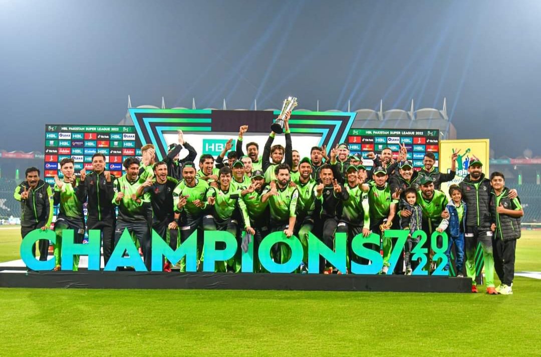 perfect team. perfect ending 💫💚

#HBLPSL7 #LahoreQalandars