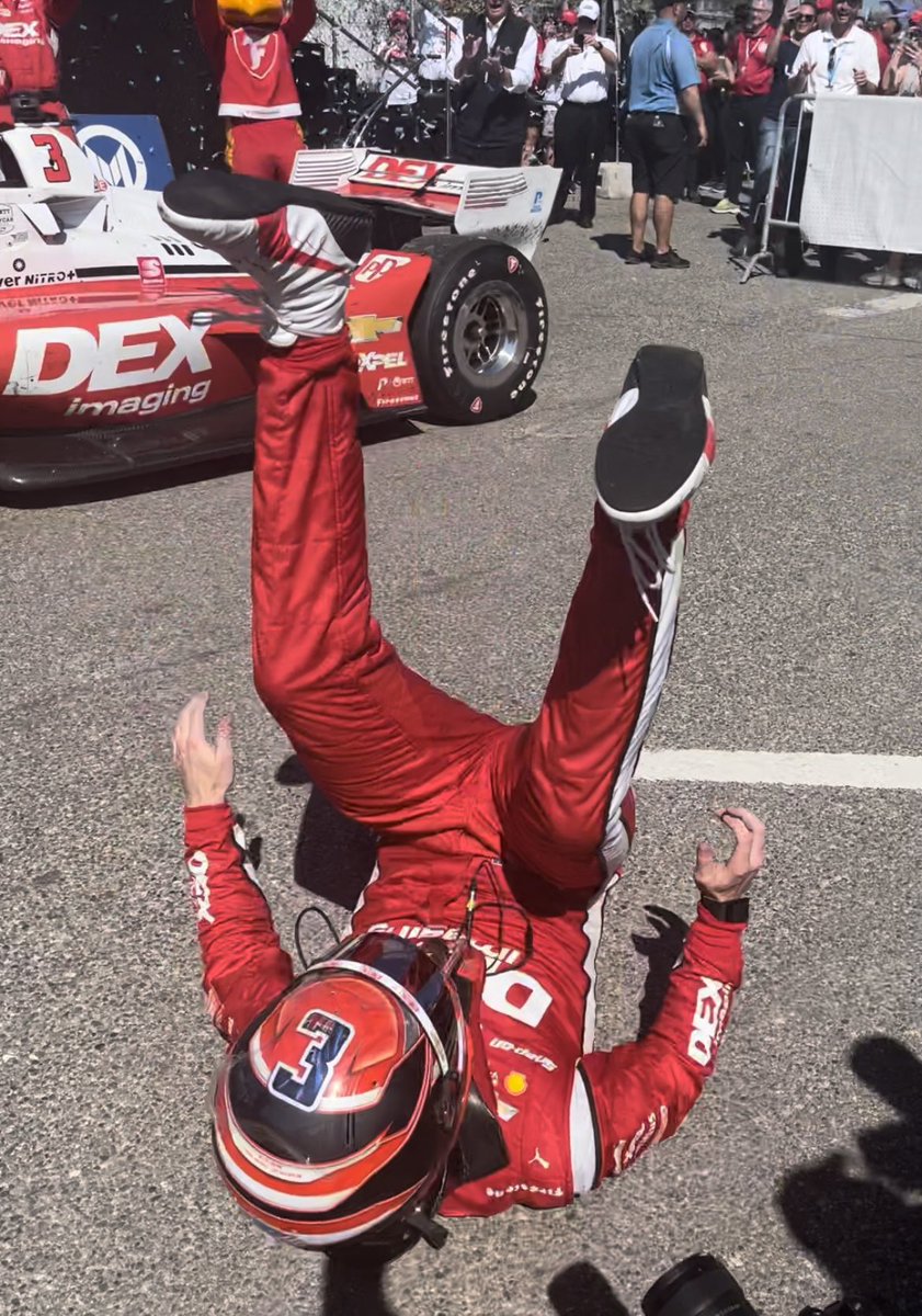 IndyCar's tweet photo. He’s new here.

#INDYCAR // #FirestoneGP https://t.co/P2lkxUhPj7