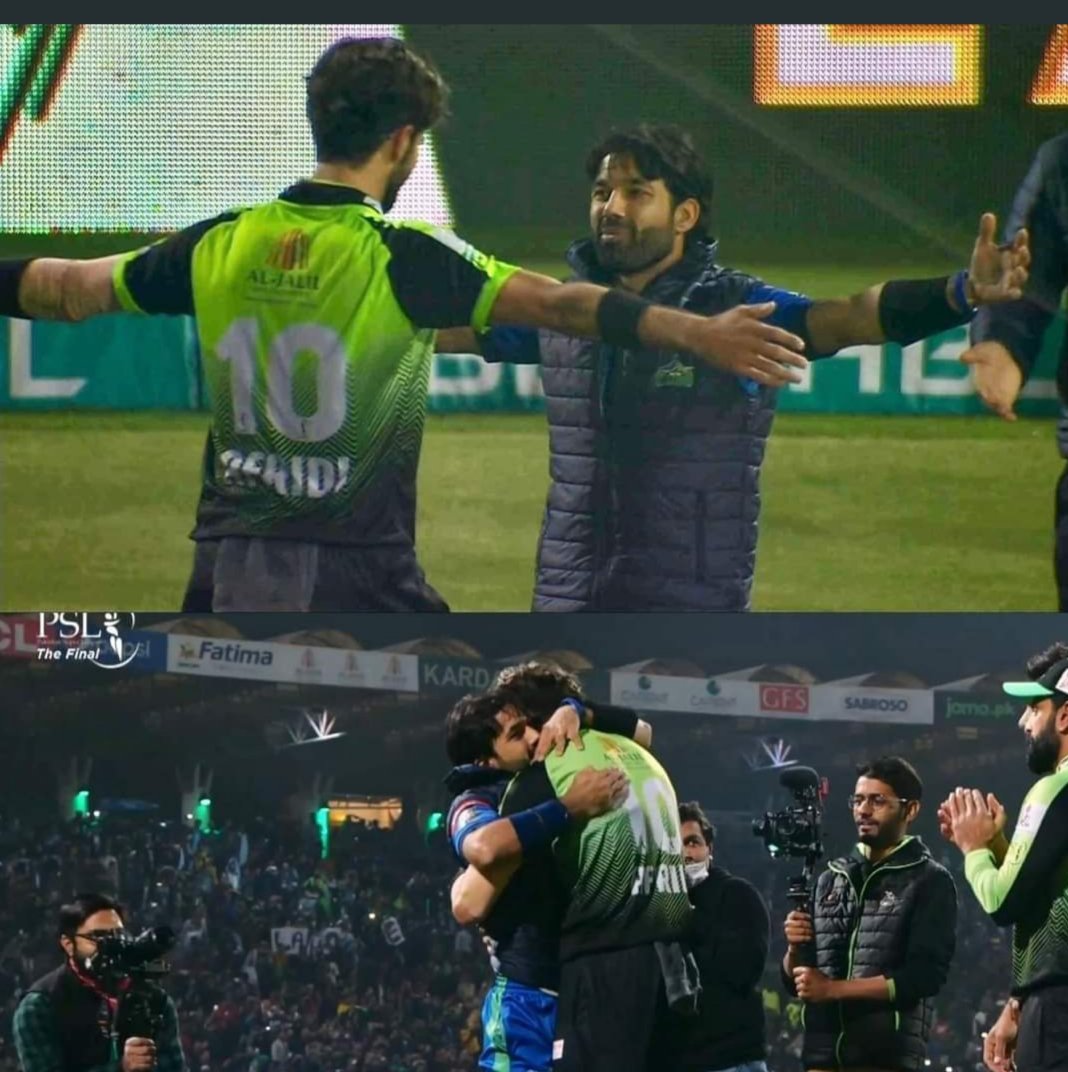 listheist's tweet photo. Zinda Dilan e Lahore ♥♥
Story of 7 years consistency ♥♥
Added spice to each and every match ♥♥
Ya Allah!! what a historic win we have witnessed...
You guys have made the whole nation happy ♥♥♥
#LahoreQalandars 
#PSLFinal https://t.co/j0kjCWdISe