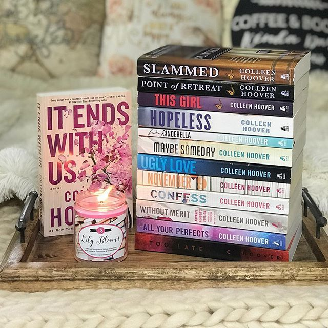 STARZFINCH's tweet photo. - Todos os livros da Colleen Hoover e sua ordem de leitura. (Livros únicos, séries, contos e extras)

A Thread https://t.co/KWydprp6rU
