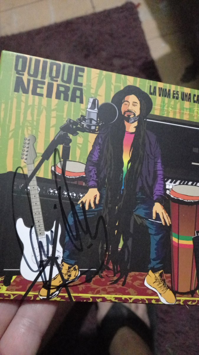 OConchali's tweet photo. Gracias a todos quienes han compartido la Rifa de los discos autografiados y el cuadro... Pero... aun no vendemos ni 1 número. Mañana NO hay olla comun. 😰

@rodrigosepu @JaimeColomaT https://t.co/4DA1ByTZIZ