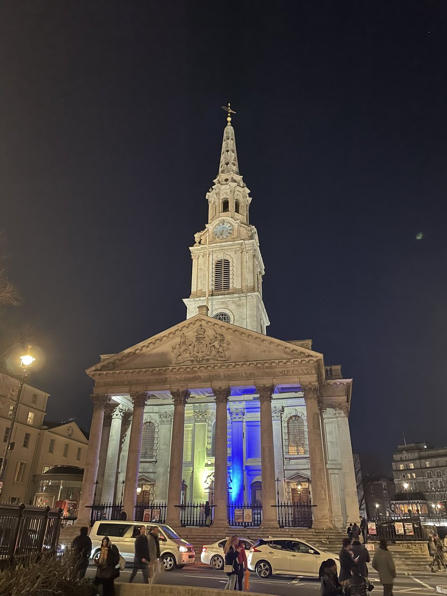 smitf_london's tweet photo. Tonight @smitf_london  was lit up in support of #ukraine https://t.co/DxCdpt5YUI