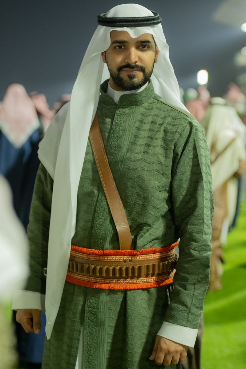 imo7md10's tweet photo. من أجمل ما رأيت في #كأس_السعودية ، 
حرص الحضور على لبس الزي السعودي الأصيل بمختلف أنواعه وأشكاله، والذي يزيدنا فخراً واعتزازاً بهويتنا #السعودية ..

وأفخر بتوثيقي لعدد من الحضور عبر عدستي المتواضعة .. 
@TheSaudiCup_AR 
@FashionMOC 
@tamaraah___ 
@almousa_su 
@bdr_alsaad https://t.co/zBI5j5SZeg