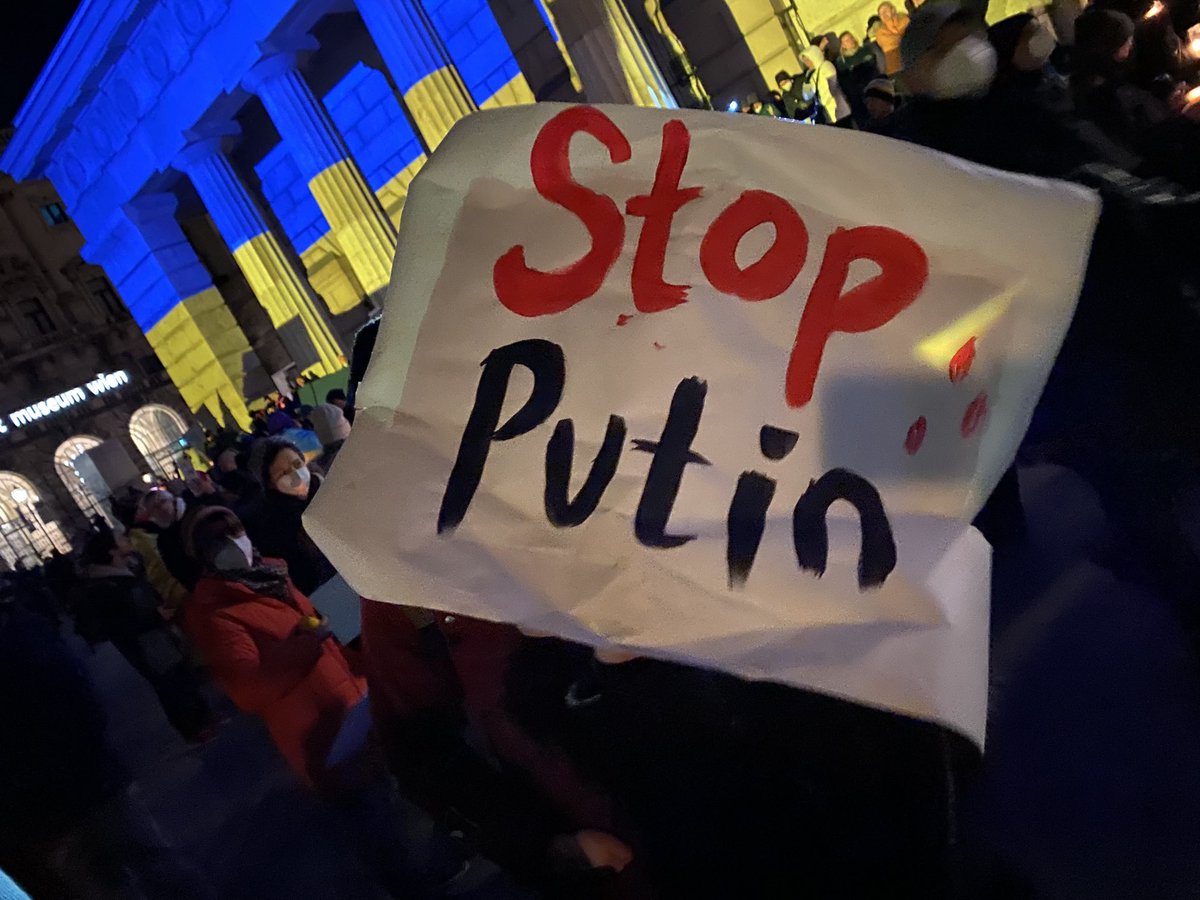 MichelJungwirth's tweet photo. Ukraine-Demo 2 https://t.co/hIiV0Cr7Uf