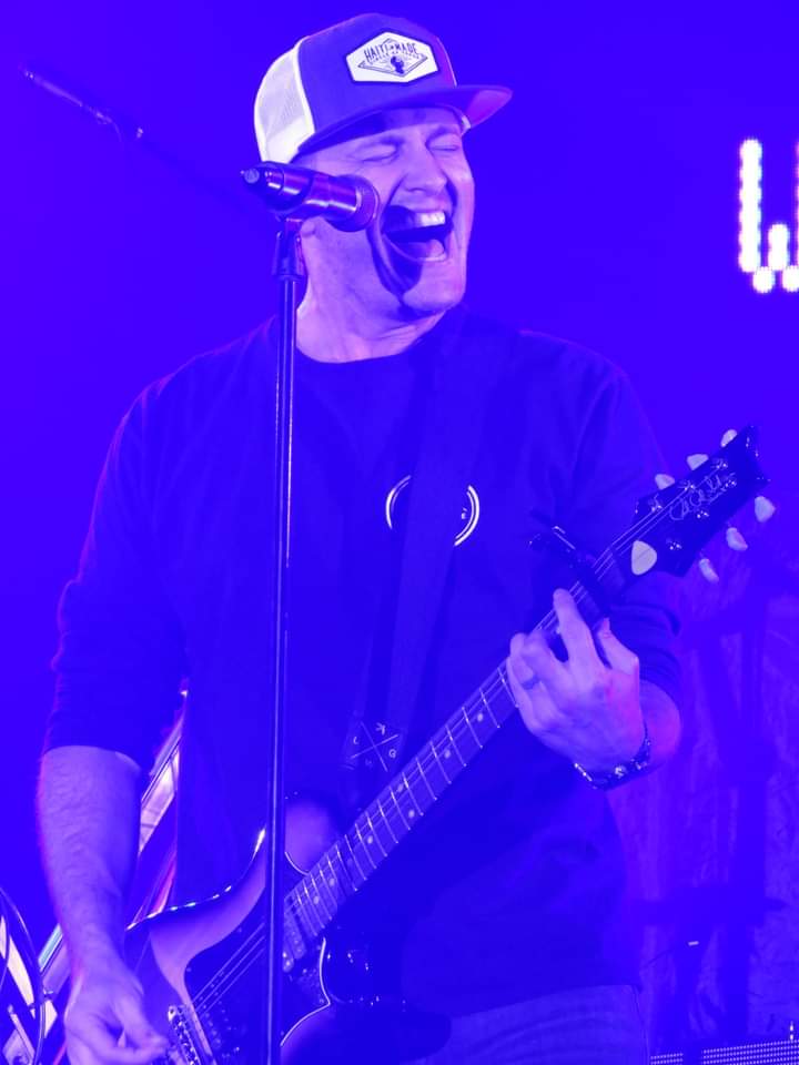 lbtfan2002's tweet image. @adamagee 

#adamagee #StandTogetherTour