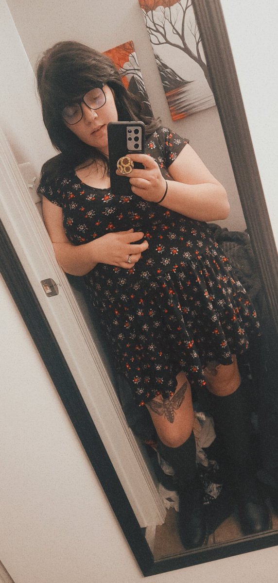 LifewithCasper's tweet photo. #SelfieSunday #HorrorFam happy sunday y'all 🖤 https://t.co/sqiWkhfRfP