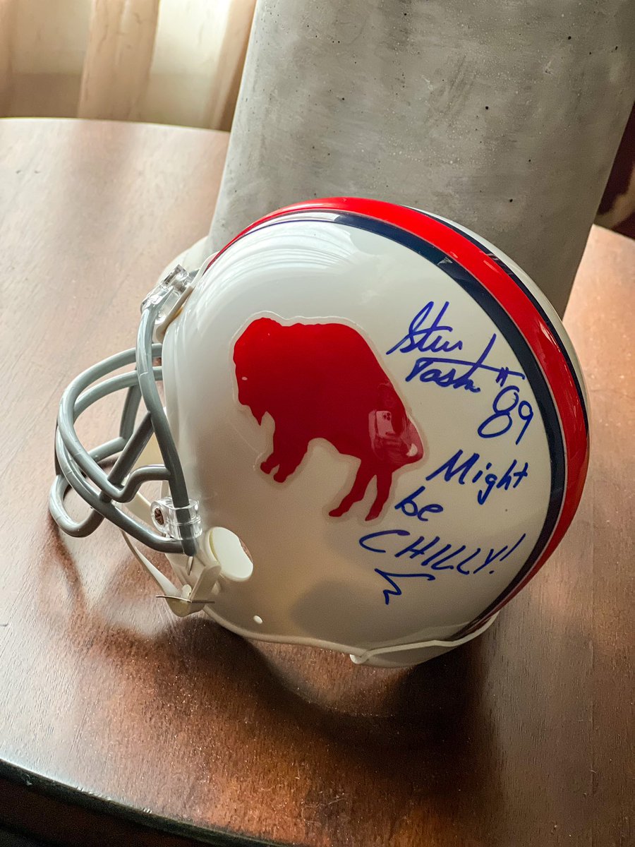 StephieKonicki's tweet photo. Newest editions to the collection ๐ฆฌ #legendsandstars https://t.co/jo0UxZ6OLq
