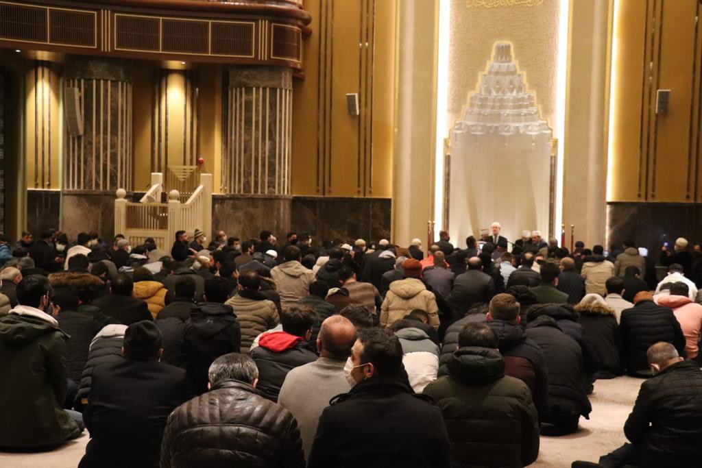 akgencistanbul's tweet photo. 📍 Taksim Camii

Milletimize ve tüm İslam Âlemi'ne hayırlar getirmesi duasıyla #MiraçKandili'miz mübarek olsun. https://t.co/r9VUdQb54R