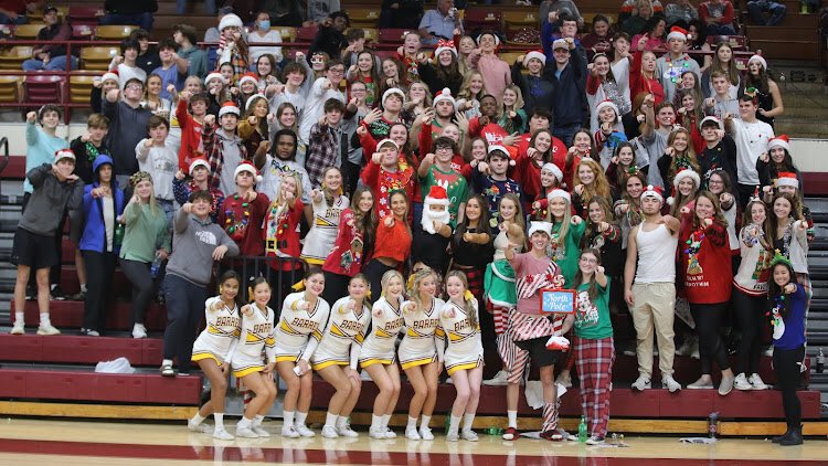 BCHS_Section's tweet photo. Just a couple of highlights to put these other sections in their place🥱 #WeAreBC #NUMBER1  @StudentSectRep @BestKYSections https://t.co/7FDuURXkAA