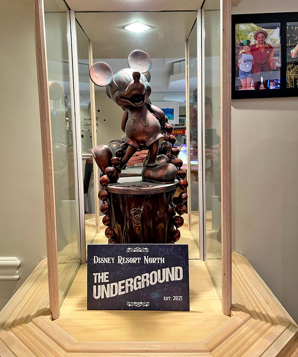 MikeBelobradic's tweet photo. Sunday afternoons at the Grand One Lounge in Disney Resort North: The Underground. #DisneyResortNorth #DisneyBar #DisneyLounge #DisneyatHome https://t.co/Tx9t2CndSM