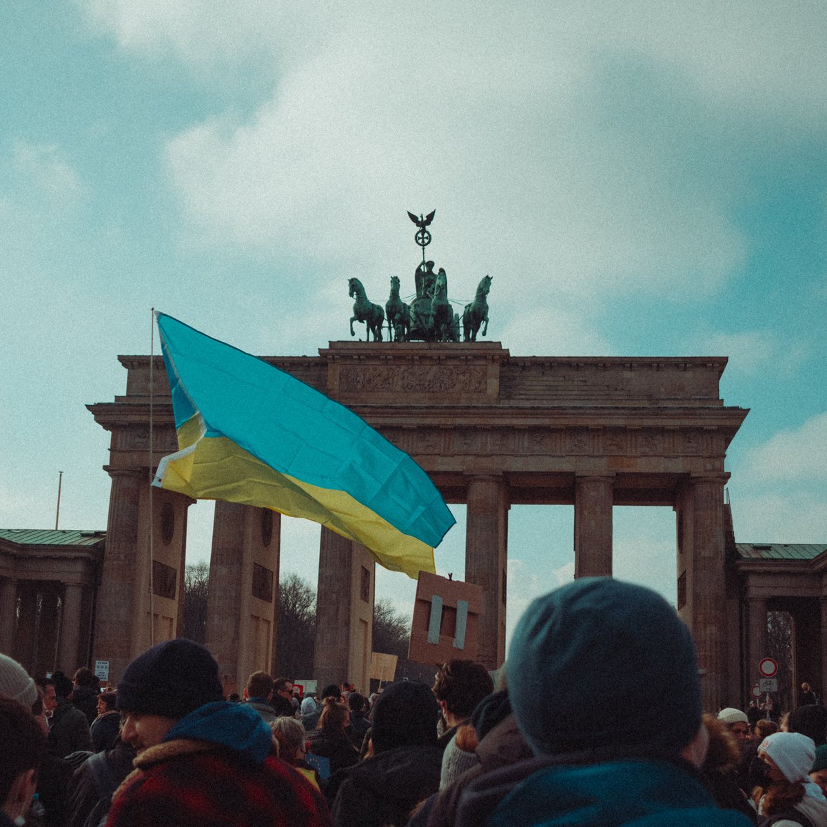 moigonzit's tweet photo. #Berlin #NoWar #NoWarInUkraine https://t.co/2iikn6Db2N