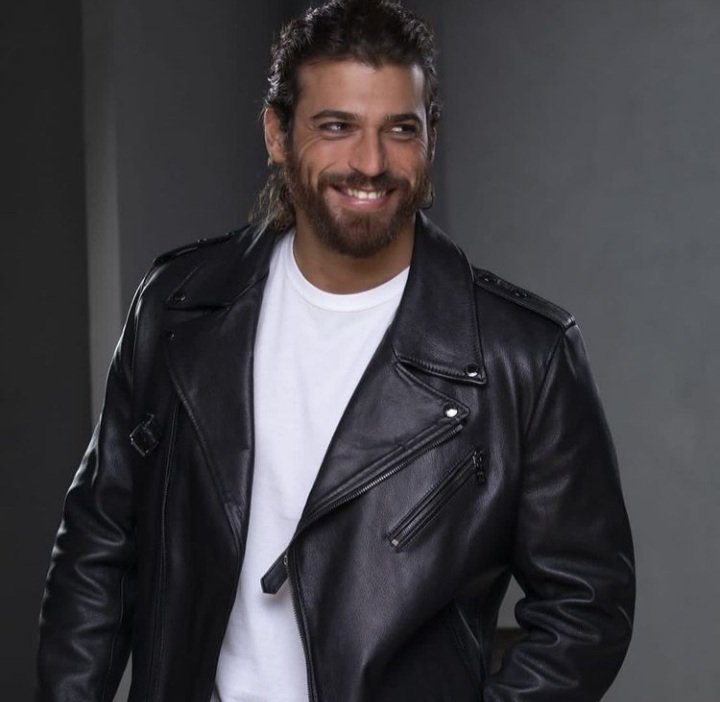 MeCy811's tweet photo. You are the most beautiful thought....♡  #CanYaman https://t.co/02MaQoOa7n
