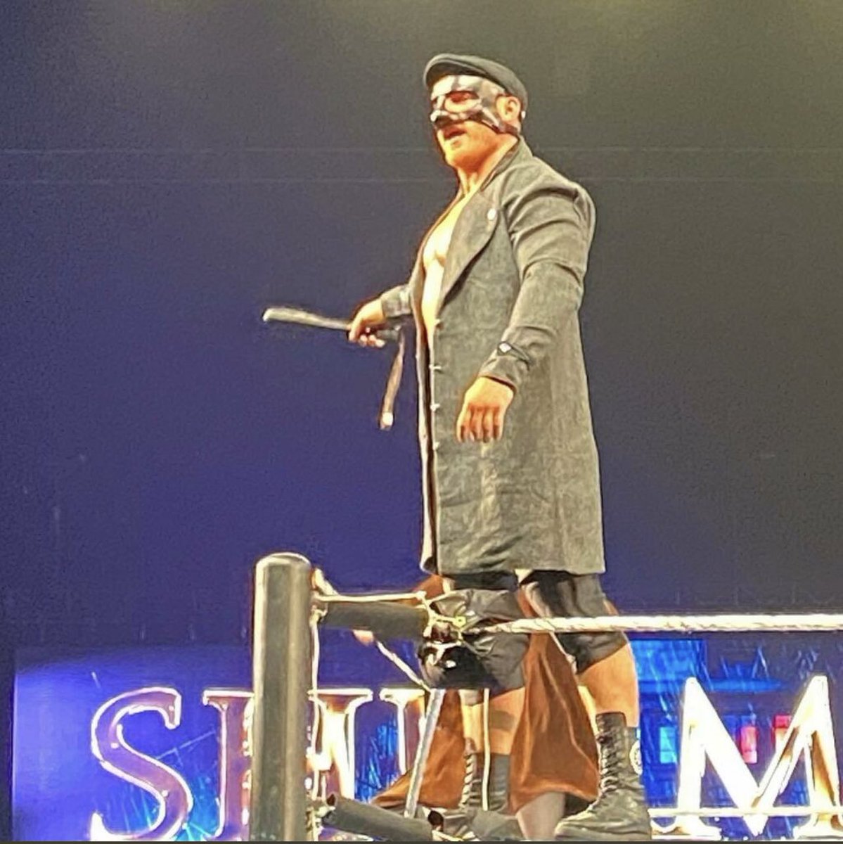 LDMenzies's tweet photo. FIGHT NIGHT!…..#simplylovely #bothercauser #beseeinya https://t.co/4ieA46OSkO