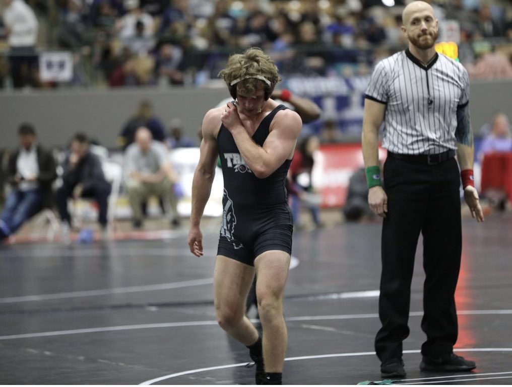 BrettTHarris's tweet photo. The last ever wrestling match for @XanderHarris04. He ended the season as one of the top 16 in his weight in the state. https://t.co/MqAbmH0qsy