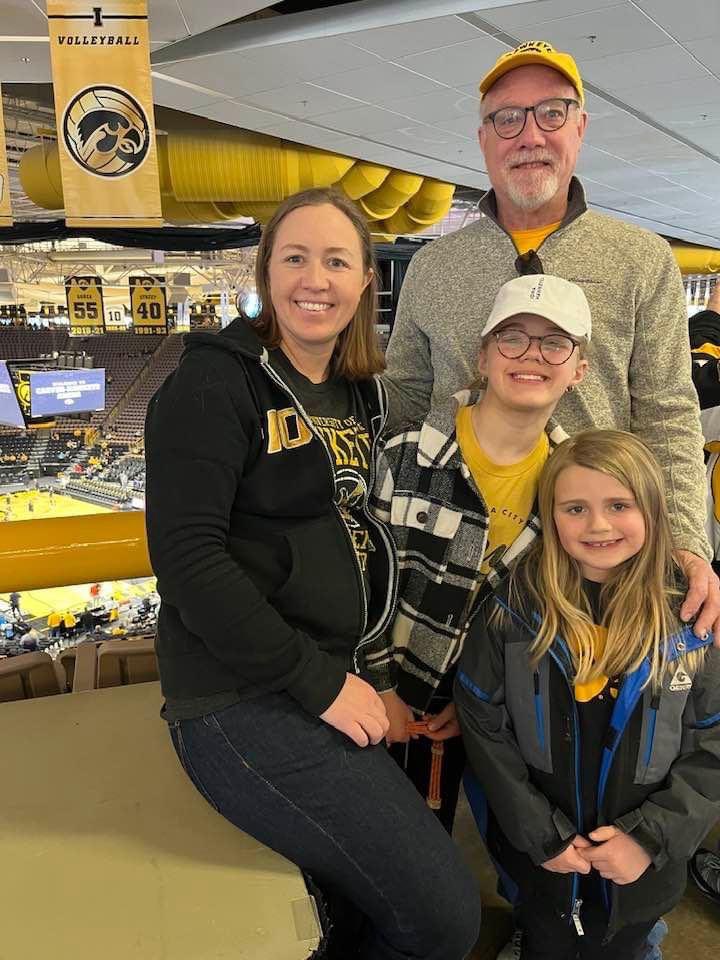 Atkeller44's tweet photo. Go Hawks!! #FightforIowa #Vote4Clark https://t.co/TZpYZryn6s