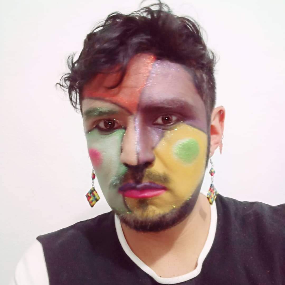 GuidoAstolfi's tweet photo. Inspiración cubista.
#Cubismo #Maquillaje #HyperKing #HyperDrag #Picasso https://t.co/DO9mXq1XBO