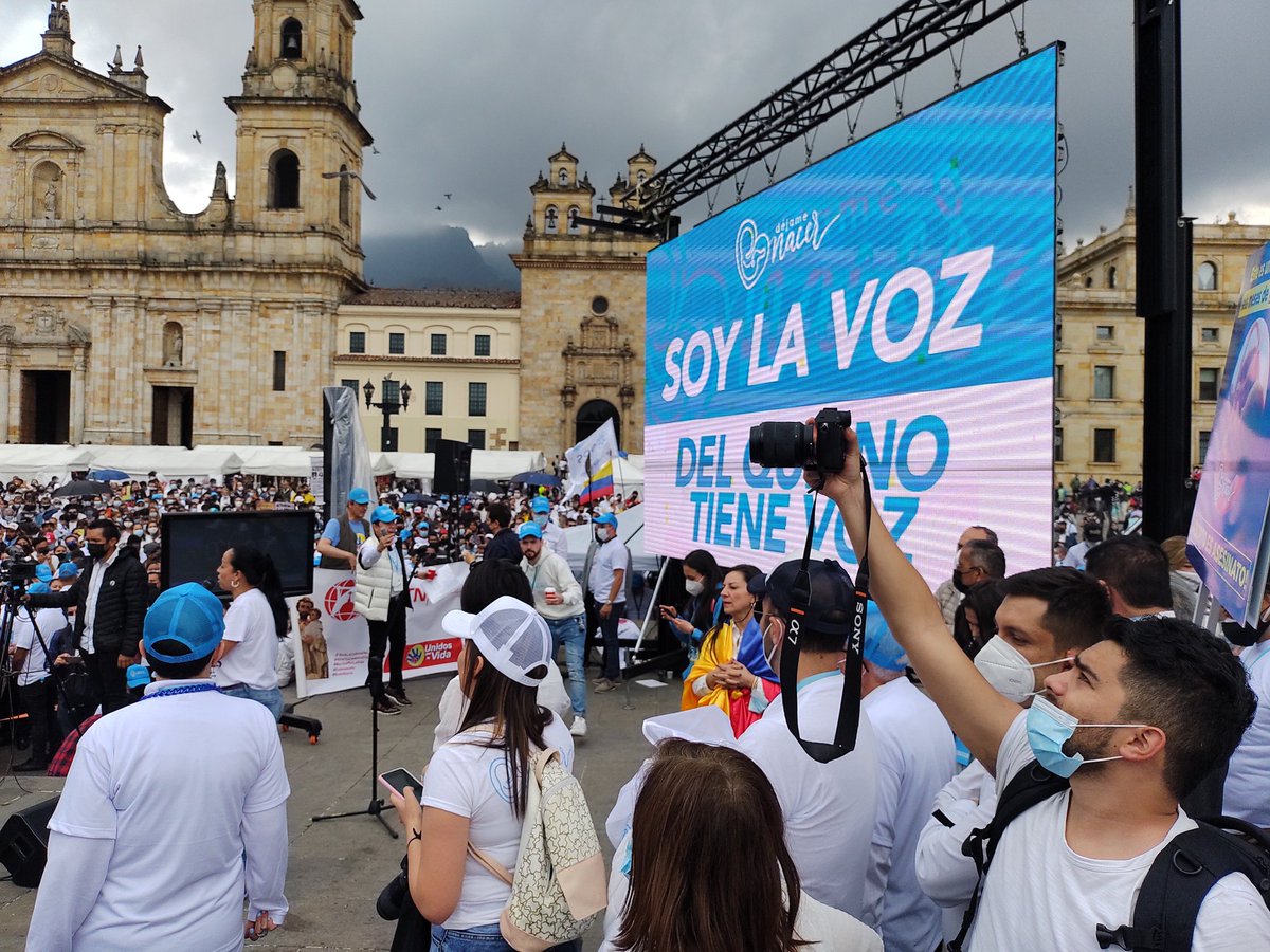 cfeprimavera's tweet photo. Colombia es vida y manifestamos nuestra indignación con la sentencia de la corte no al aborto si a la vida #DejameNacer https://t.co/AtxSOIzJQt