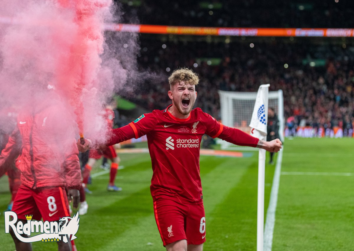 TheRedmenTV's tweet photo. Wasn't in the squad, came on as a sub, started a scrap, scored a pen, won a cup. 

I FUCKING LOVE HIM! https://t.co/bVNfof1S0V