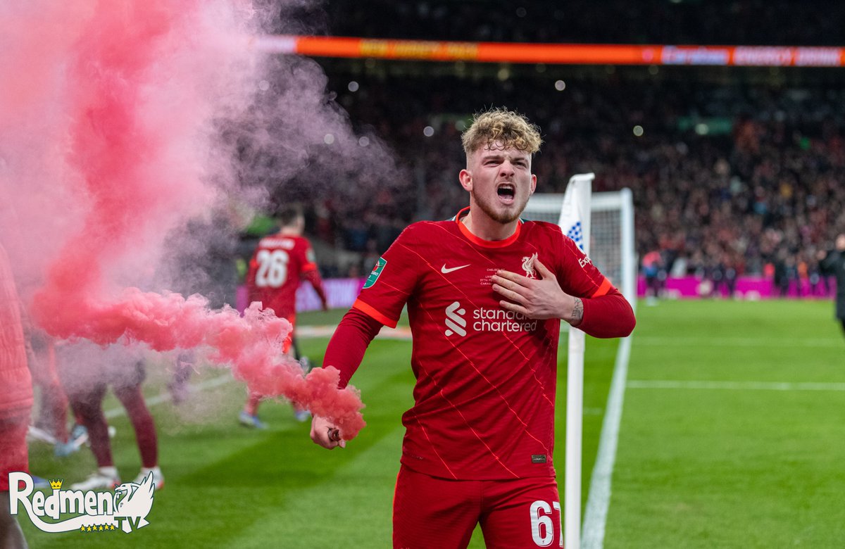 TheRedmenTV's tweet photo. Wasn't in the squad, came on as a sub, started a scrap, scored a pen, won a cup. 

I FUCKING LOVE HIM! https://t.co/bVNfof1S0V