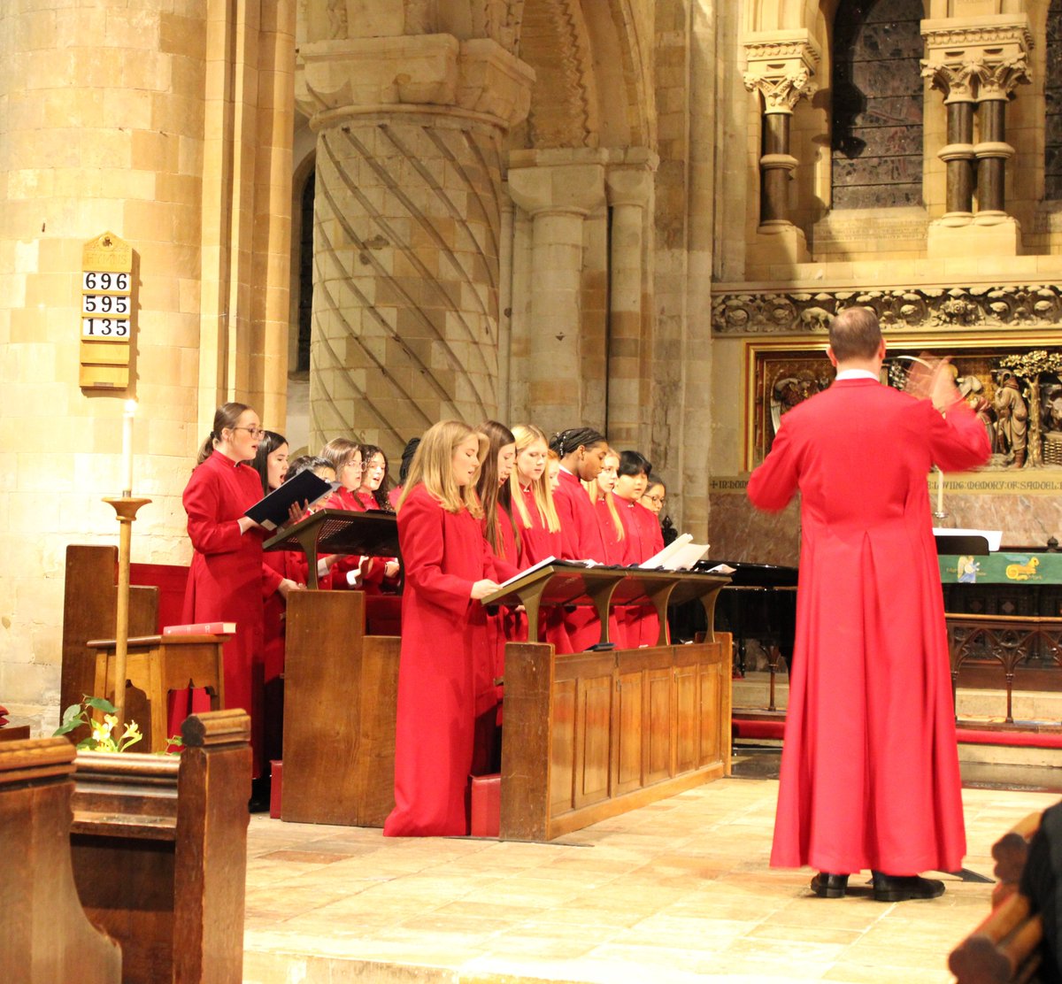 SECMusicSchool's tweet photo. A very special day for @StEdmundsWare to sing for Evensong at Waltham Abbey joint with Sounthend High School for Girls. Special prayers for peace in the world, particularly in Ukraine. The choirs sang beautifully. Thank you to all. https://t.co/ySmqCGjYsJ