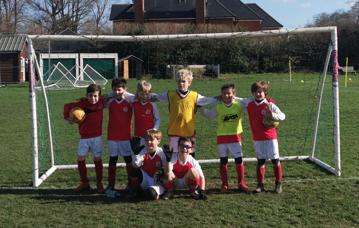 Well done to U8 Lions for a great win on Saturday! #teamwork <a href="/Ultim8Coaching/">Ultimate Coaching</a> <a href="/OxshottRoyalsFC/">Oxshott Royals FC</a>