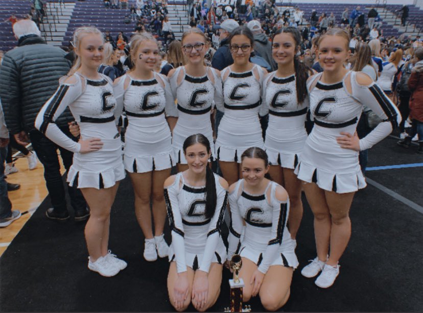 CHSCompTeam's tweet photo. Solid performance for the comp team today!! So proud of these girls! They killed it. 😍😍😍 https://t.co/kXAKDrJFOO