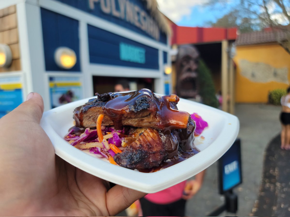 SeaInformer's tweet photo. We hit up the Polynesian Market to try the new Lu'au BBQ Lamb Ribs. This may be my new favorite thing here. It was absolutely perfect. I want to buy a bottle of that BBQ sauce. 5/5 value: 11.70 https://t.co/Z5Dai7PGYz