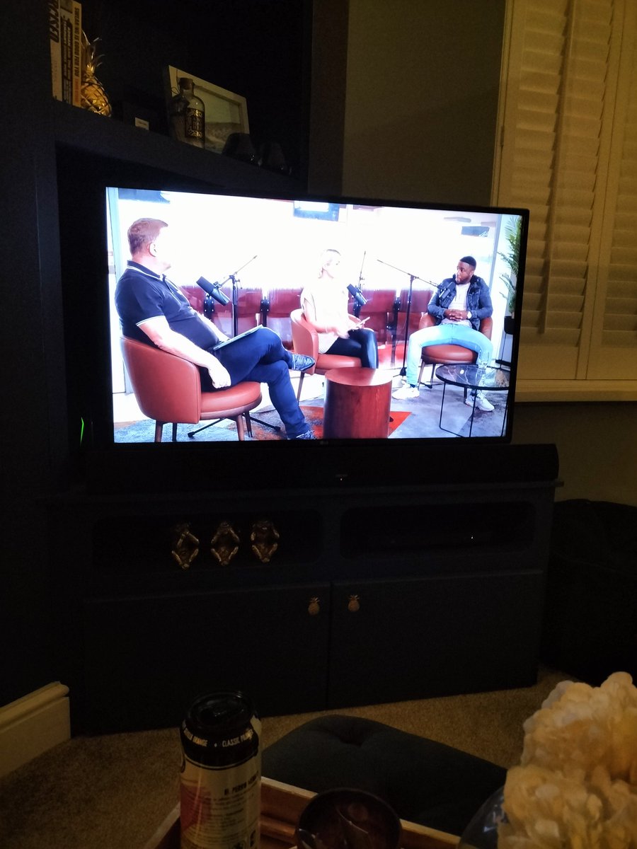 CocklesAJ's tweet photo. WTF is this how wide is that seating stance, @ManUtd https://t.co/TvwOPVH4cu