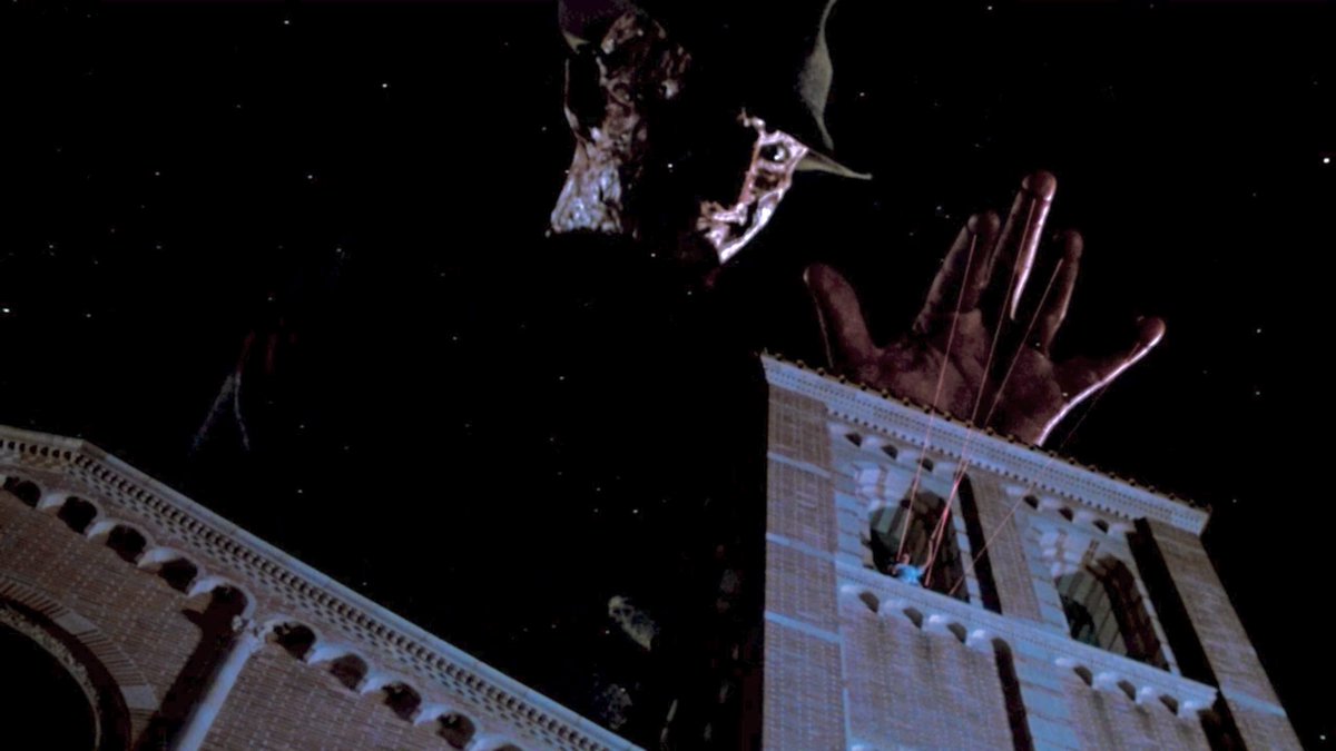 ErickLorinc's tweet photo. I’m forever thankful for A Nightmare on Elm Street 3’s emphasis on creativity and scope. 
Totally unique and its success allowed other horror films to go to bigger and crazier places. https://t.co/u48MkOvK35