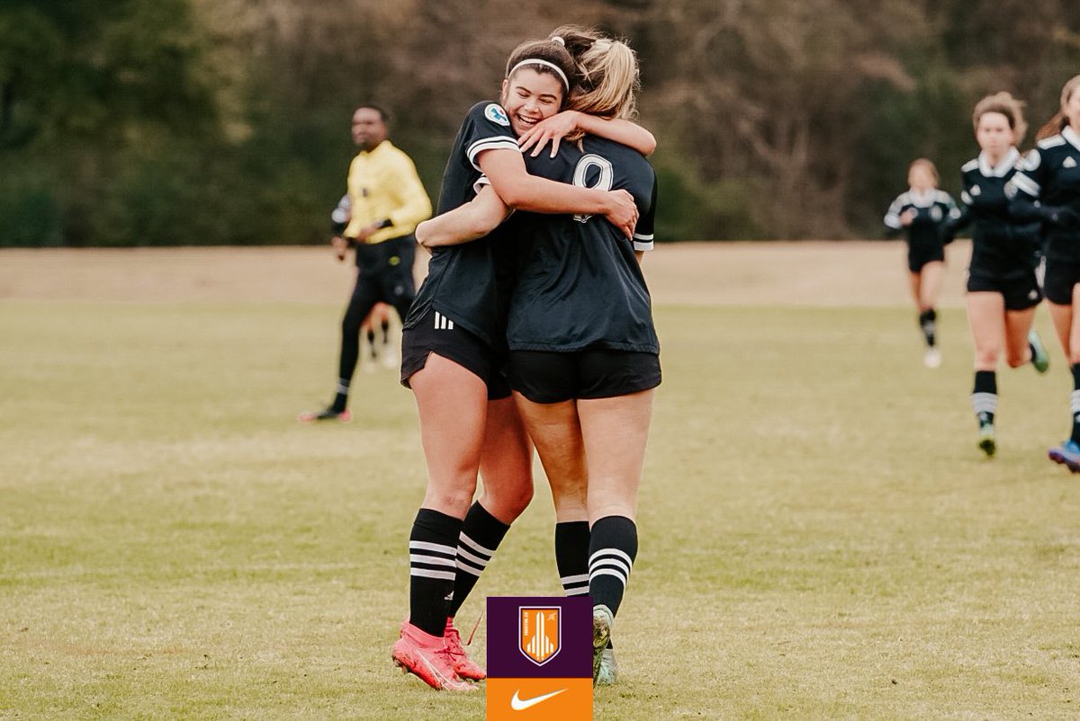 ECNLgirls's tweet photo. Those Sunday soccer feels. 🥰⚽️💯

#ECNLHou https://t.co/pJio268nU0