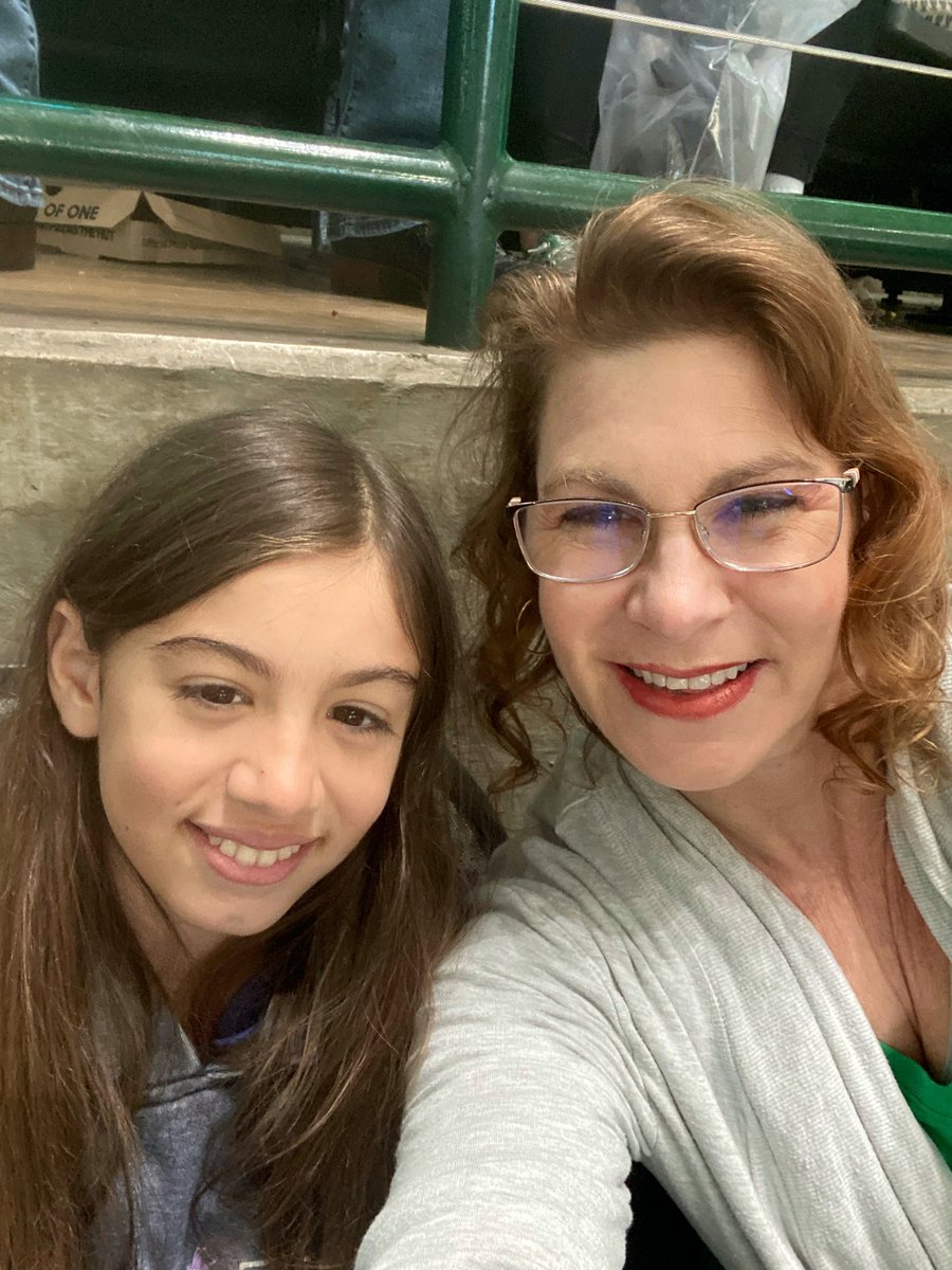 Kathrynrdld's tweet photo. #TexasHockey https://t.co/Ra1DSzaqiw