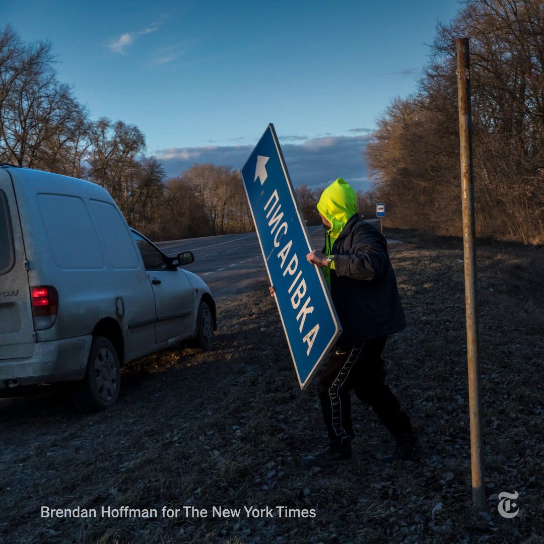 The New York Times tweet media