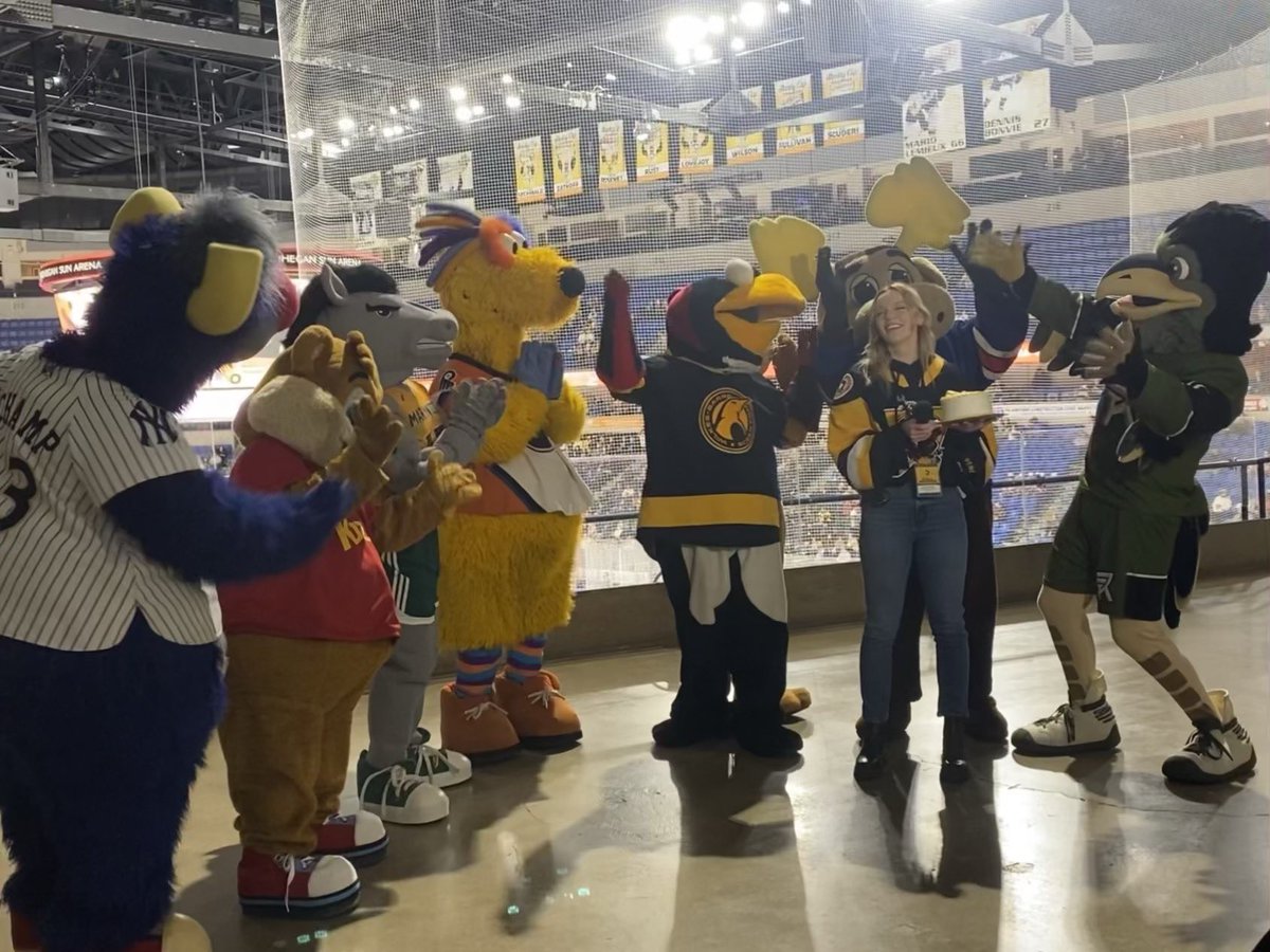 WBSPensPartners's tweet photo. It’s @99TUX99 Birthday!  We’re so happy all his friends could come to celebrate! @WBSPenguins @swbrailriders @knoebels @MUCougars @LVPhantoms @AmerksHockey @MarywoodU #happybirthday #mascot #hockey #LetsGoPens https://t.co/eOPOngrsvb