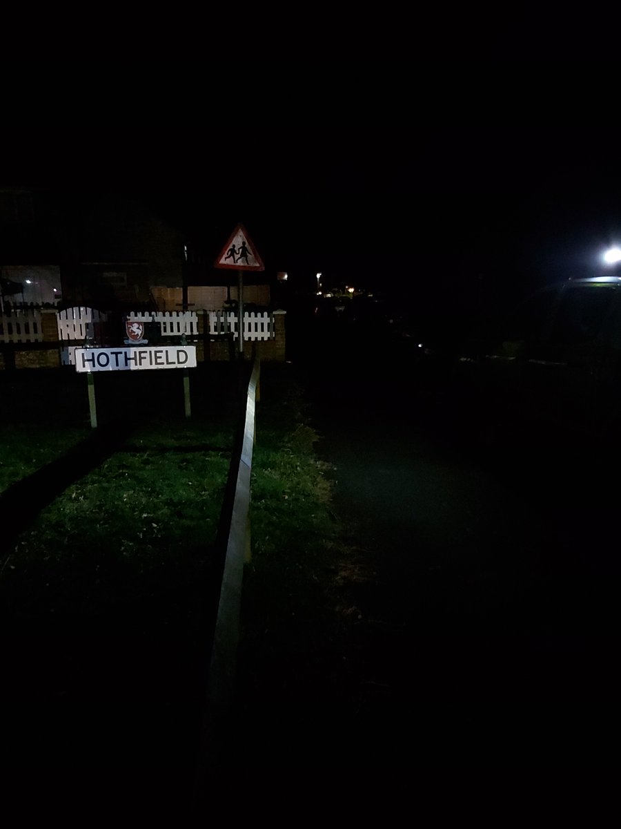 KentPoliceAsh's tweet photo. Local PCSO for #Hothfield is continuing with patrols this evening following an incident earlier this afternoon whereby suspects fired a #Catapult at a victim. Please contact Kent Police if you have any information or wish to report any anti-social behaviour. LL 27-0808 https://t.co/vWDBjWloke
