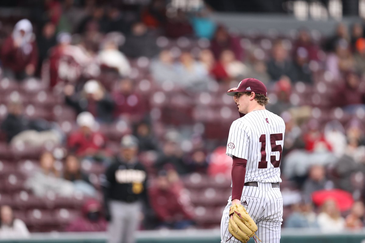 HailStateBB's tweet image. Cade Smith's day is done after another good outing! 

▪️ 5.0 IP
▪️ 3 Hits
▪️ 1 Unearned Run
▪️ 7 Strikeouts
▪️ 1 Walk

Brandon Smith will start the 6th on the mound and inherits a 7-1 Diamond Dawg lead!