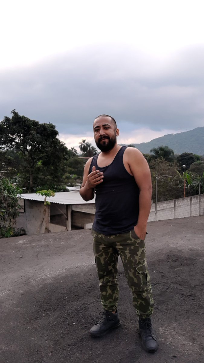 ELCHAKALITO420's tweet photo. Tu macho 😈 https://t.co/xegytJjs3B