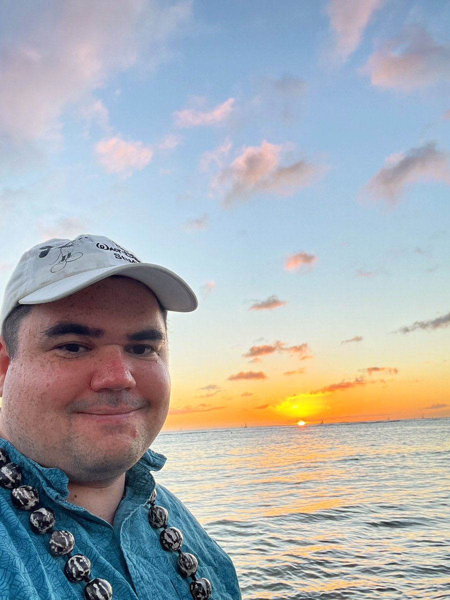 ArchiveTreakle3's tweet photo. Had a Wonderful Time in Hawaii. I’m now ready to get lmoving forward towards my next chapter journey &amp; create great things for everyone to enjoy for years to come. Taking this Sunday Funday to have things done.
#Hawaii #SundayFunday #Animation #LiveAction #Work #NextChapter https://t.co/X43sC4K2iJ