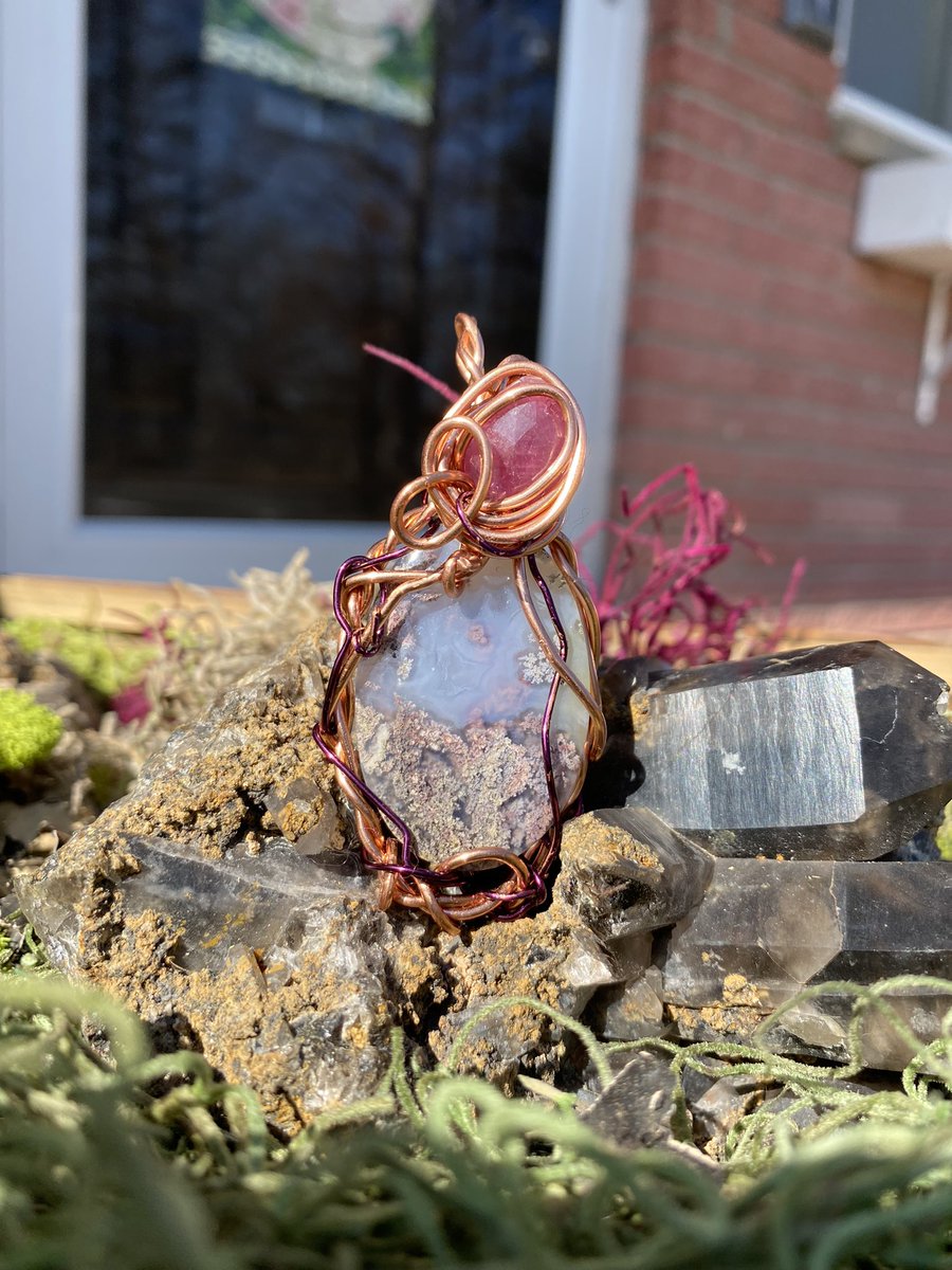 misshellcat's tweet photo. ✨La Isla✨ this gorgeous pendant features Indian moss agate and a pretty pink sapphire. This beauty gives off soothing lagoon vibes and is sure to bring the perfect kiss of spring to any outfit, find her below⬇️💜 https://t.co/4Ud1K0mR5H