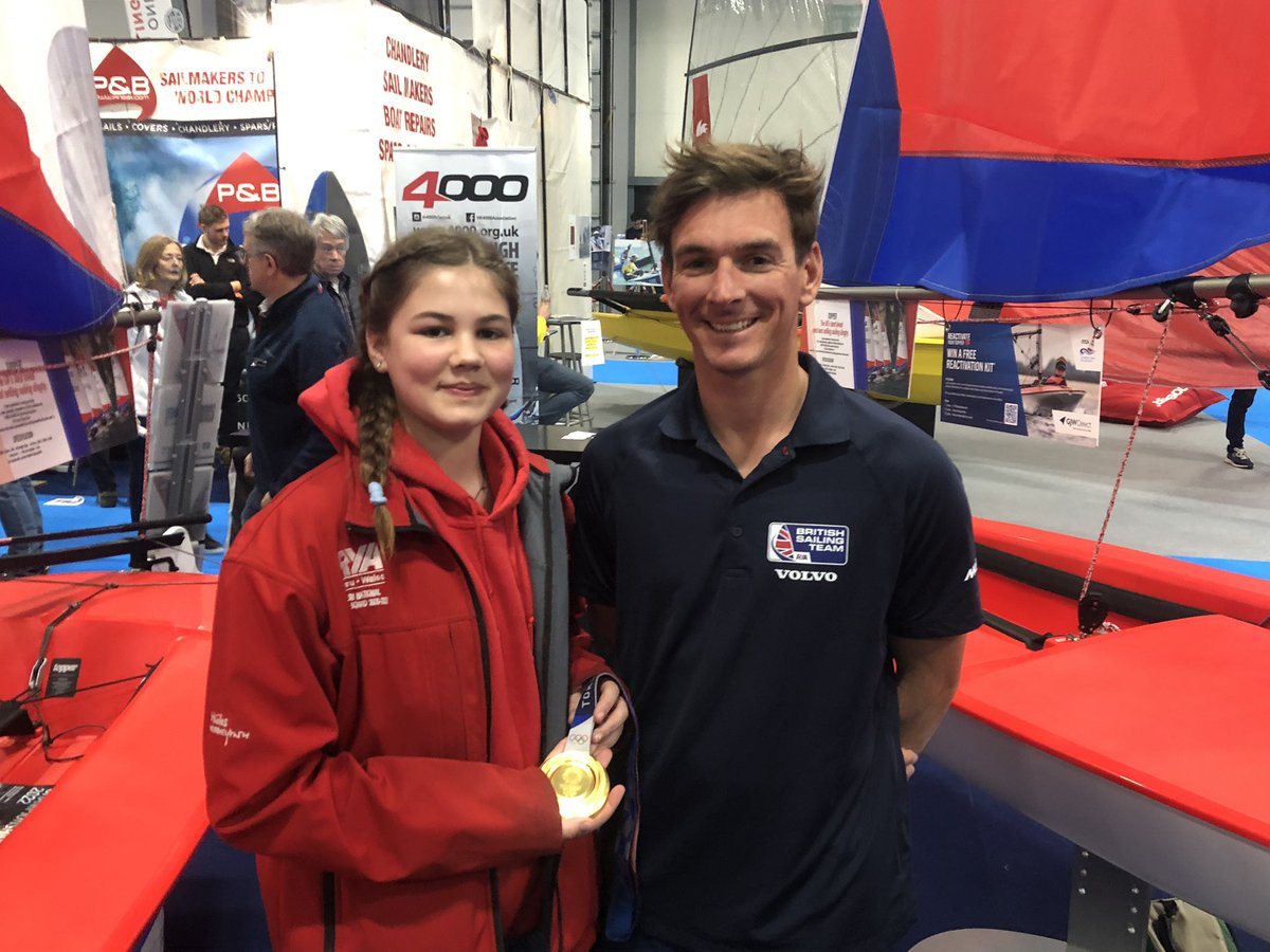 ToveyFlo's tweet photo. I’m so excited to announce that I have been chosen as a youth ambassador for Marlow Ropes, this is an amazing opportunity and I’m really looking forward to being #riggedbymarlow . Its not every day you get a lesson in splicing by an Olympic gold medalist! Thanks @GBR49erTeam https://t.co/fisgRfyTn7